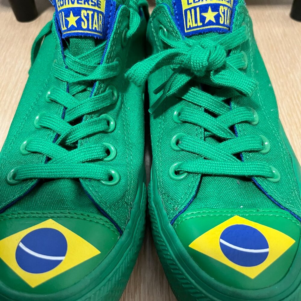BNWoT CTAS Brazilian Flag KICKS (5M / 7W) Converse β